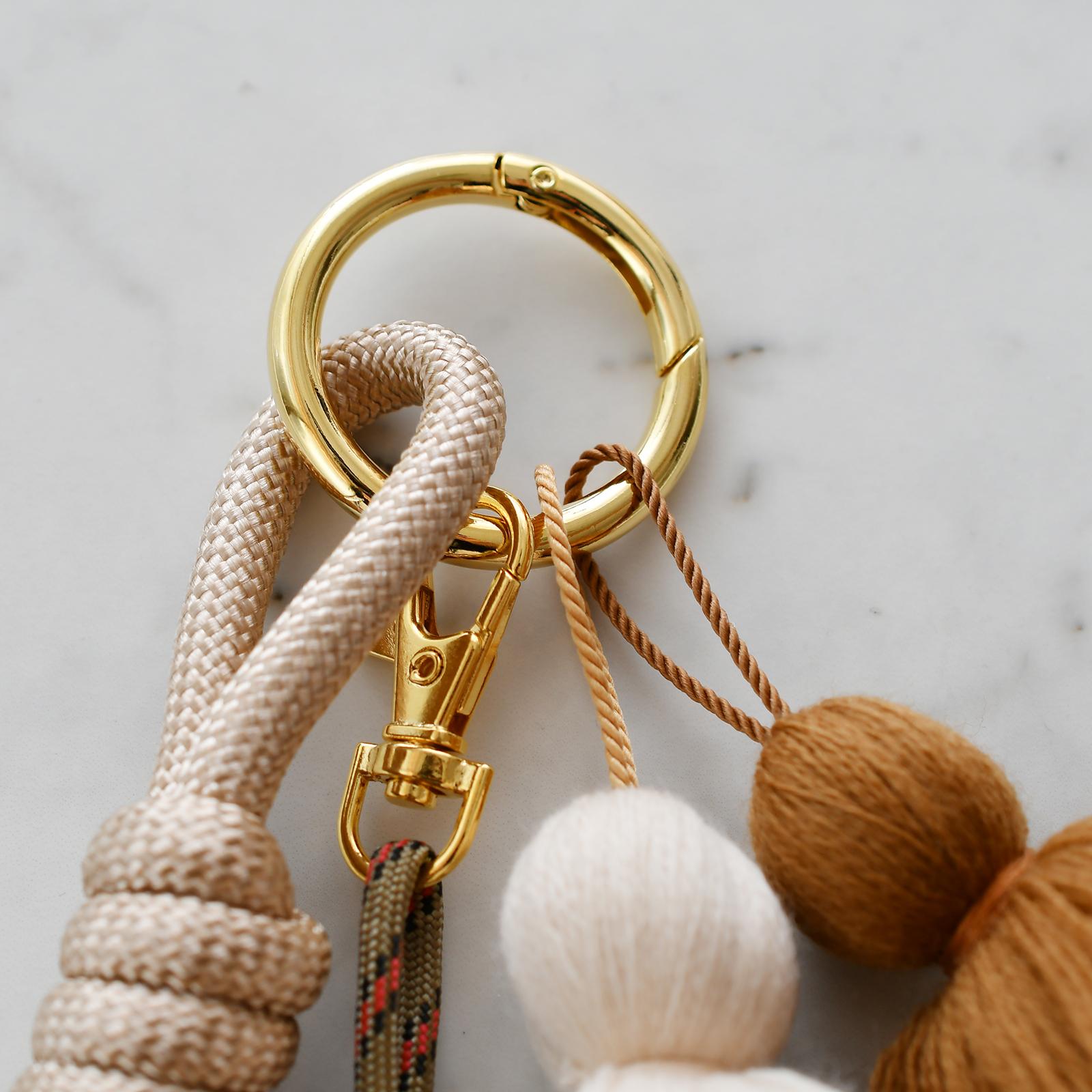 あき　タッセルつきパラコードマルチチャーム　クリーム | 3枚目