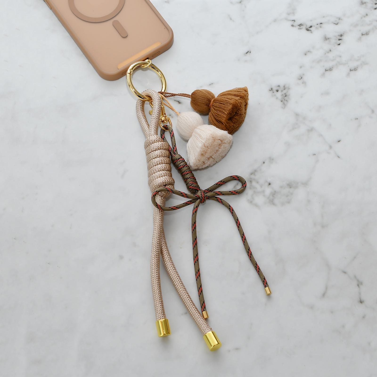 あき　タッセルつきパラコードマルチチャーム　カーキ | 7枚目