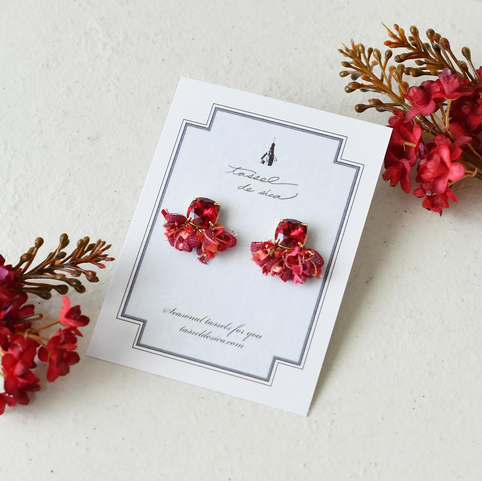 深紅のクリスタルタッセルピアス・イヤリング